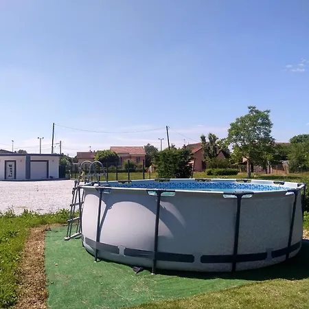 Maison Sapiac - 4pers - 2 - 3 Lits - Clim Reversible - Terrasse Ombragee Et Grand Jardin - Piscine Saison Estivale * Монтобан