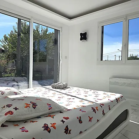 Hébergement de vacances Maison Sapiac - 4pers - 2 - 3 Lits - Clim Reversible - Terrasse Ombragee Et Grand Jardin - Piscine Saison Estivale Montauban