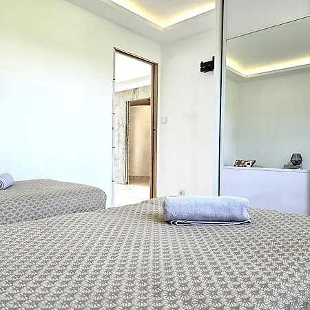 Maison Sapiac - 4pers - 2 - 3 Lits - Clim Reversible - Terrasse Ombragee Et Grand Jardin - Piscine Saison Estivale