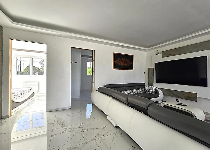 Maison Sapiac - 4pers - 2 - 3 Lits - Clim Reversible - Terrasse Ombragee Et Grand Jardin - Piscine Saison Estivale Монтобан